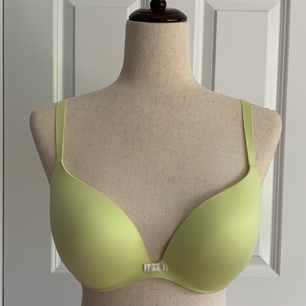 Victoria’s Secret Plunge Bra